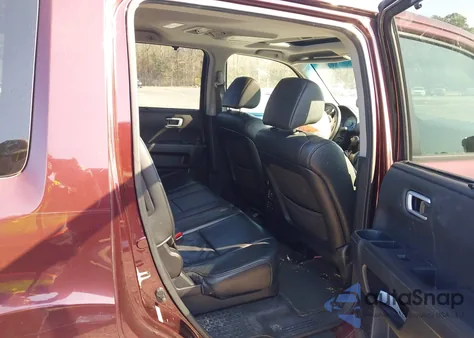 2013 Honda Pilot Touring z USA, uszkodzony, nr VIN 5FNYF4H99DB060734